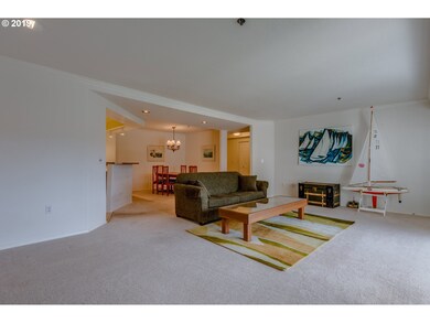 Living Room/Dining Room