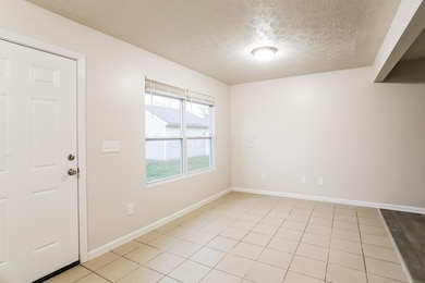 2670 Patrick Henry Ave, Columbus, OH 43207 - photo 6