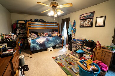 117 Bolz Rd, Carpentersville, IL 60110 - photo 6