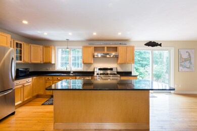 114FurlongWay-21-Cotuit-w