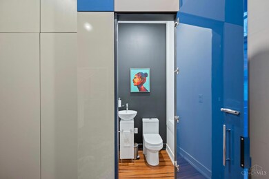 221 Kemp Aly, Cincinnati, OH 45202 - photo 6