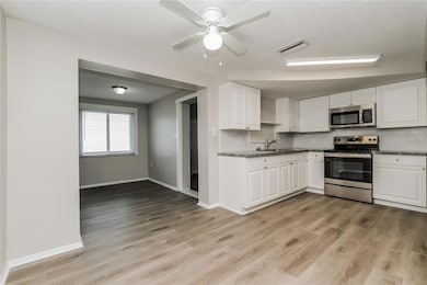 5528 Daisy Dr, New Port Richey, FL 34652 - photo 4