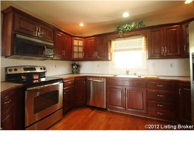 4476 Brittany Ln, Crestwood, KY 40014 - photo 4