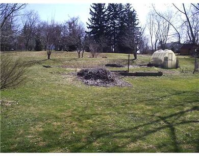 3261 W 32nd St, Erie, PA 16506 - photo 4