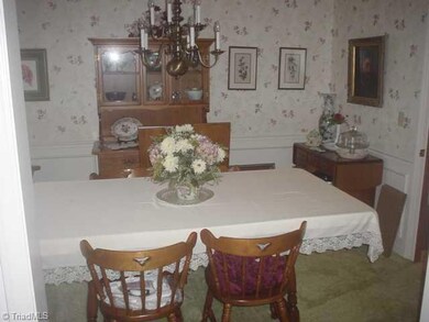 701 Holly Dr, Asheboro, NC 27205 - photo 7