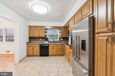 1624 41st St N, McLean, VA 22101 - photo 7