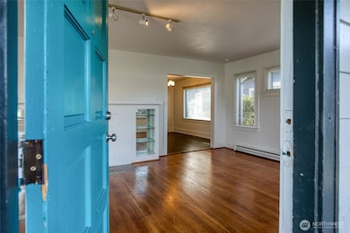 411 W 4th St, Aberdeen, WA 98520 - photo 4