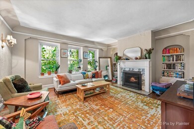 2335 W Farwell Ave unit 3N, Chicago, IL 60645 - photo 4