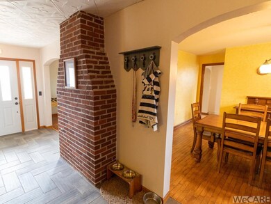 23741 Schooler Rd, Wapakoneta, OH 45895 - photo 4