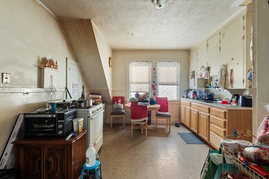 1233 Warren Ave, Brockton, MA 02301 - photo 7