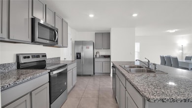 16638 Mosaic Oar Dr, Wimauma, FL 33598 - photo 2