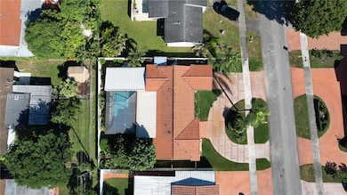 7764 W 14th Ct, Hialeah, FL 33014 - photo 4