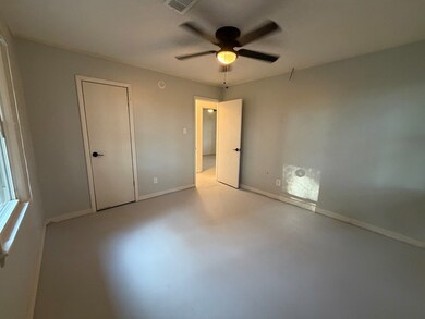 121 S Elm St, East Dublin, GA 31027 - photo 2