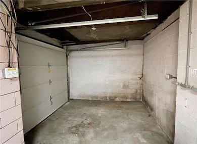 101 Mcgovern Blvd, Glenwillard, PA 15046 - photo 7