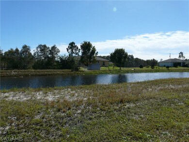 729 Kalamar Dr, Lehigh Acres, FL 33974 - photo 3