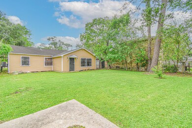 1205 Eubanks St, Houston, TX 77022 - photo 5