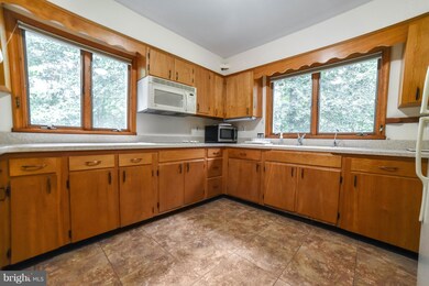 26019 Sotterley Rd, Hollywood, MD 20636 - photo 6