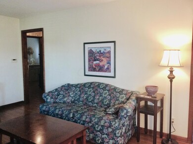 745 S Roys Ave, Columbus, OH 43204 - photo 2