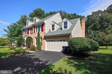 11005 Hillgate Ln, Glenn Dale, MD 20769 - photo 3