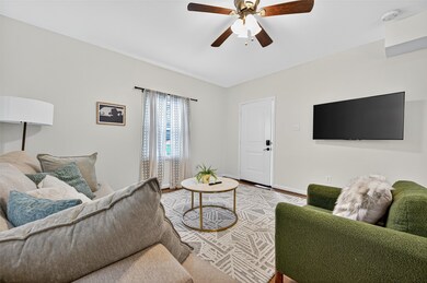 2212 Rosewood St unit A, Houston, TX 77004 - photo 3