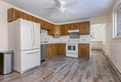 290 Webbs Mills Rd Raymond ME-large-010-
