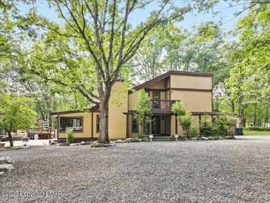 2246 Cramer Rd, Bushkill, PA 18324 - photo 3