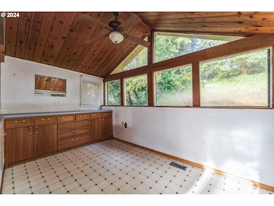 4323 Lakeview Blvd, Lake Oswego, OR 97035 - photo 7