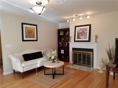 51 Wyndham Ave unit 2, Providence, RI 02908 - photo 4