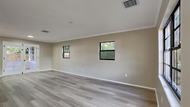 426 Lincoln Ave, Titusville, FL 32796 - photo 4