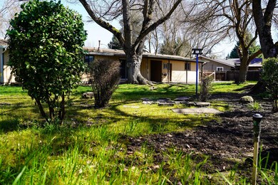 920 S 4th St unit 3, Central Point, OR 97502 - photo 4