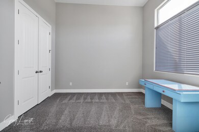 Den/Bedroom 4 off the Entry