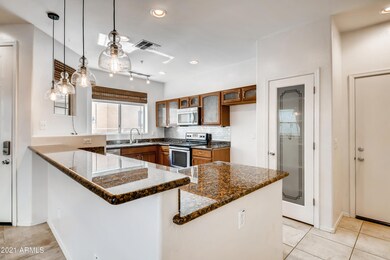 6-086135120-10 Kitchen