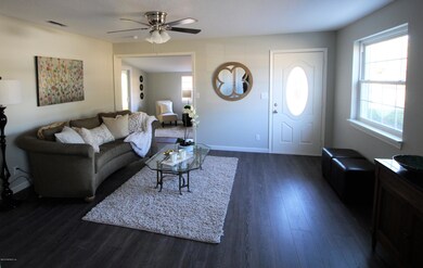 2202 Bills Dr, Jacksonville, FL 32210 - photo 4