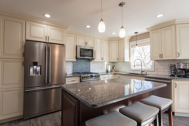 3 W Sherman St, North Dartmouth, MA 02747 - photo 6