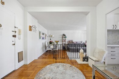 Walden Terrace unit 7D, Rego Park, NY 11374 - photo 6