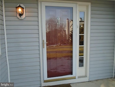 229 W Longspur Dr, Wilmington, DE 19808 - photo 2