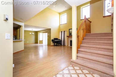 OPEN CONCEPT TO THE GREAT ROOM!
