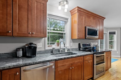 263 E Dunbarton Rd, Goffstown, NH 03045 - photo 6