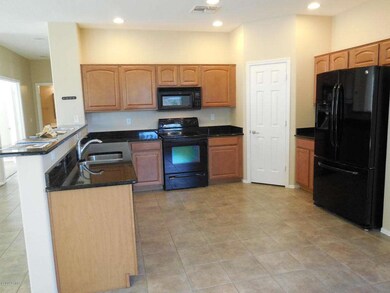 Stunning Kitchen- Upgraded Maple Cabinet