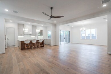 1722 Maravilla Dr, Houston, TX 77055 - photo 7