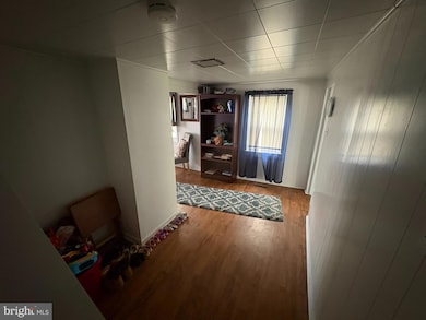 69 Palmer Ave, Coatesville, PA 19320 - photo 7