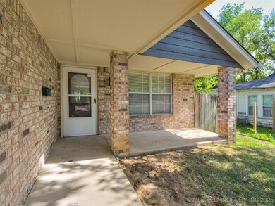 1017 E Pfendler Ave, Sapulpa, OK 74066 - photo 5