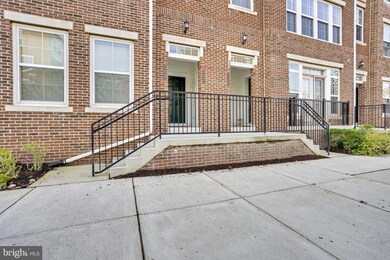 3053 Rittenhouse Cir unit 69, Fairfax, VA 22031 - photo 2