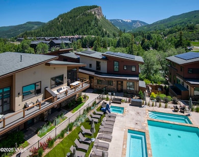 1-RiverFront-304-MLS_08