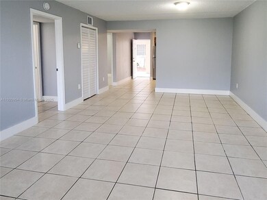 6065 NW 186th St unit 106, Hialeah, FL 33015 - photo 2