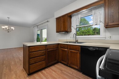 9672 Daisy Ln, Dexter, MI 48130 - photo 7