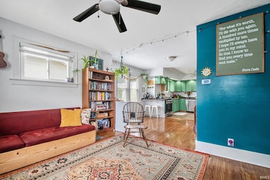 917 Independence St, Elkhart, IN 46514 - photo 5