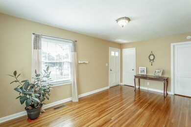 16 Eaton Cir. HD-42