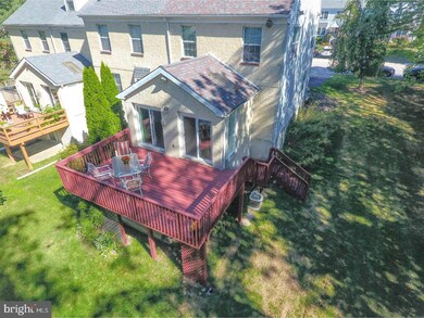 2492 Hillendale Dr, Norristown, PA 19403 - photo 3