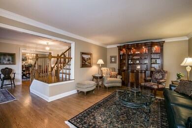 1607 Brestal Ct, Naperville, IL 60565 - photo 5